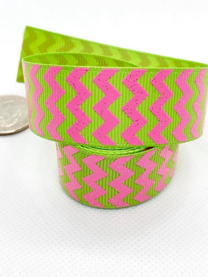 7/8” Pink Glitter Zigzags on Green Ribbon