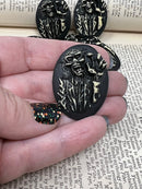 Zombie Oval Cameo