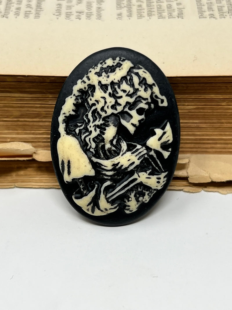 Skeleton with Bird Oval Cameo