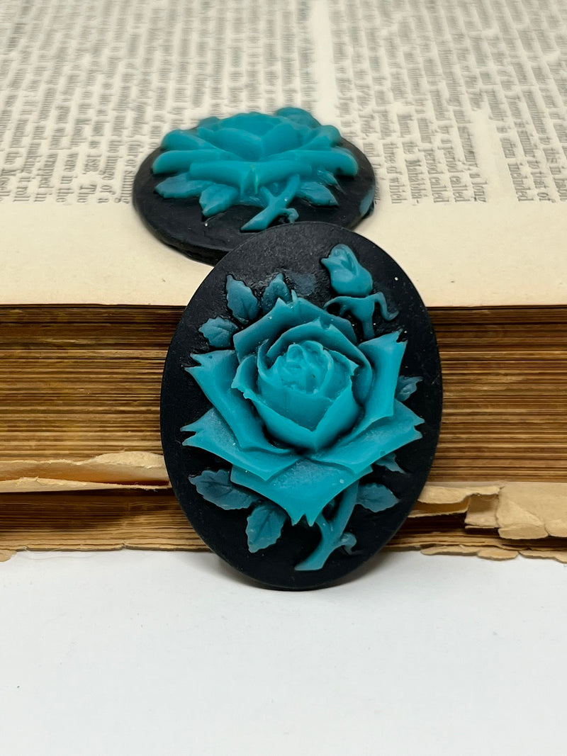 Colored Rose Oval Cameo