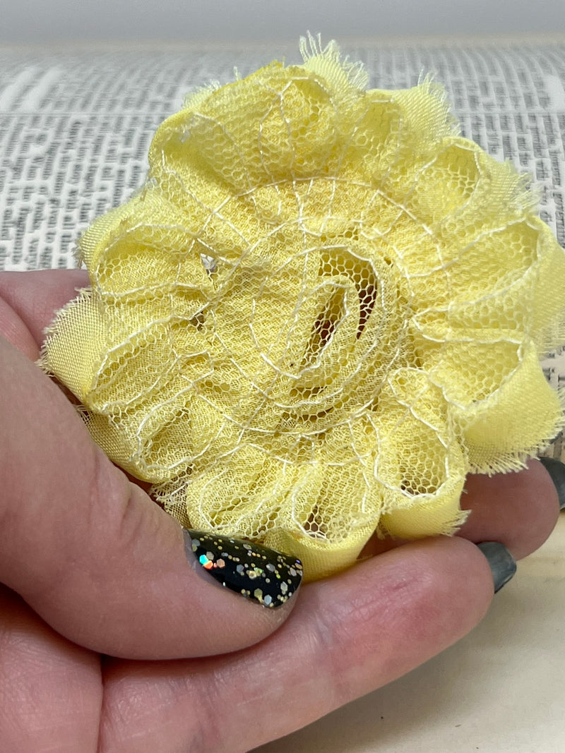 2.5" Medium Yellow Shabby Flower